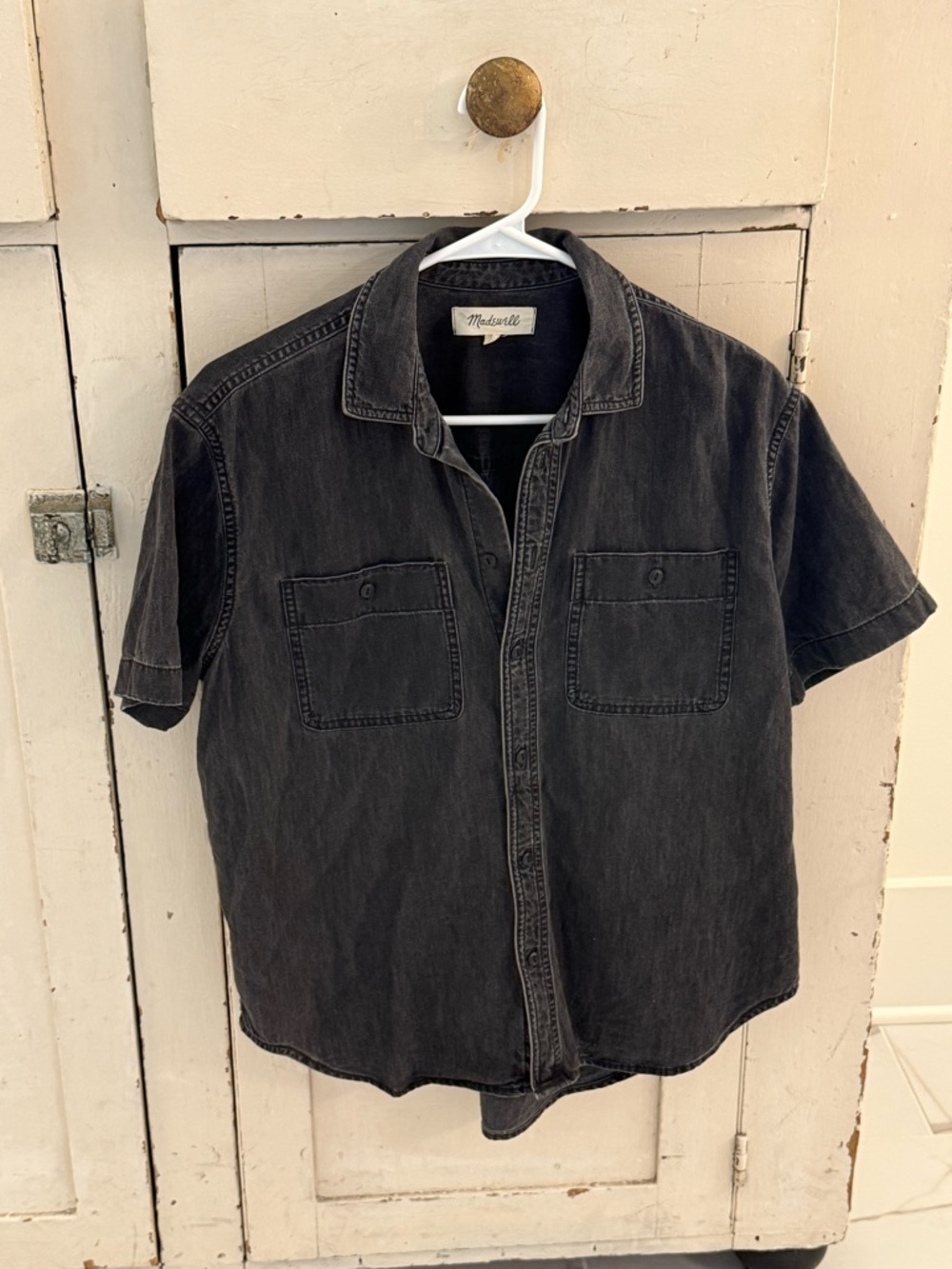 Madewell Short-Sleeve Button-Down Shirt in Washed Black